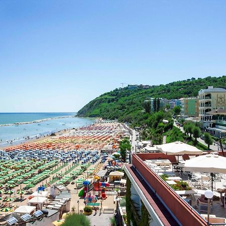 Giovanna Regina Hotel Gabicce Mare Exteriör bild