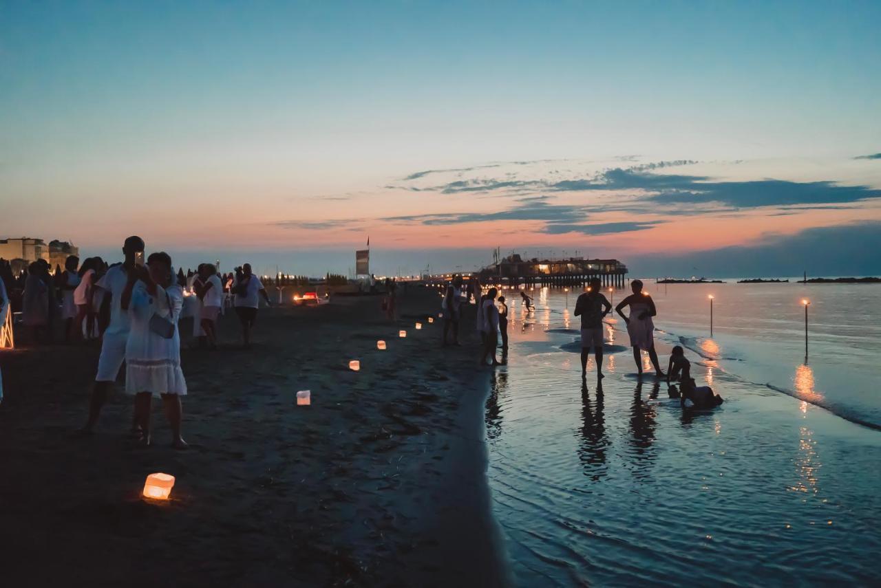 Giovanna Regina Hotel Gabicce Mare Exteriör bild