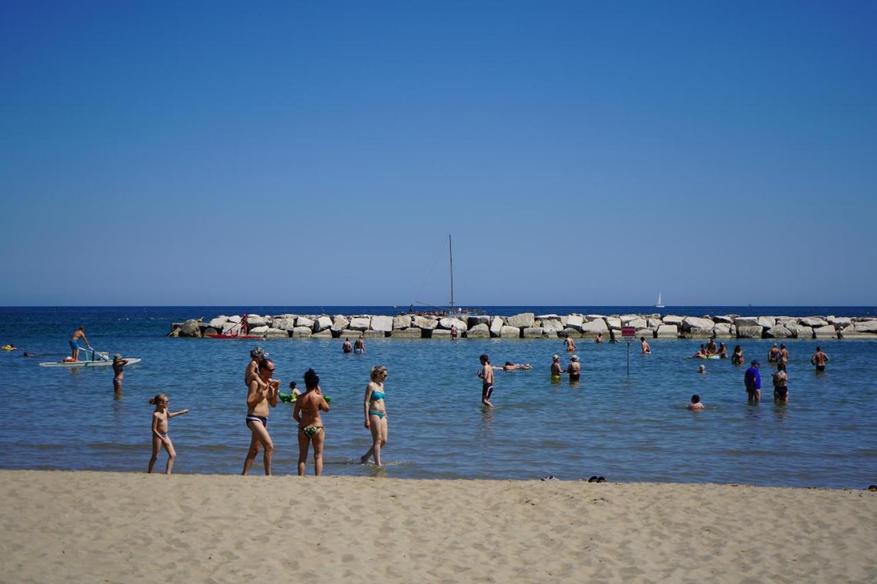 Giovanna Regina Hotel Gabicce Mare Exteriör bild